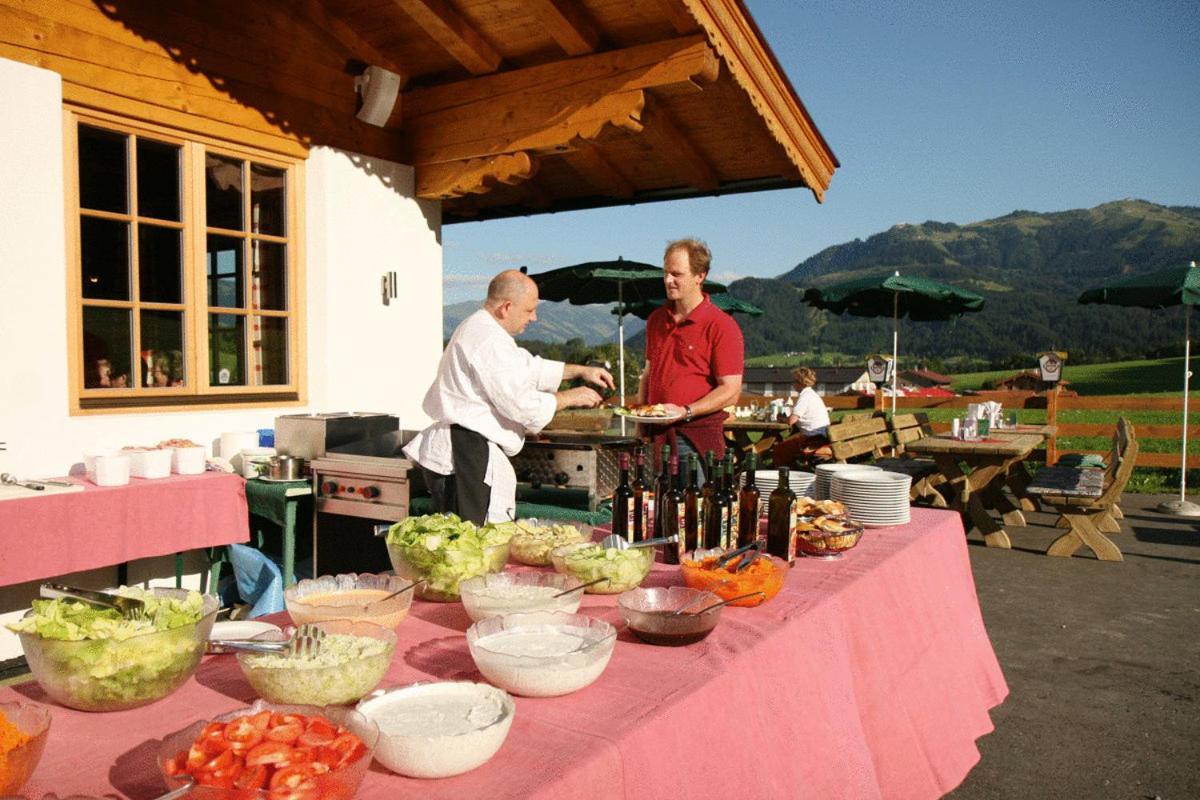 Hotel Hubertus Mit Erlebnislandgasthof Reitherwirt 基茨比厄尔 外观 照片