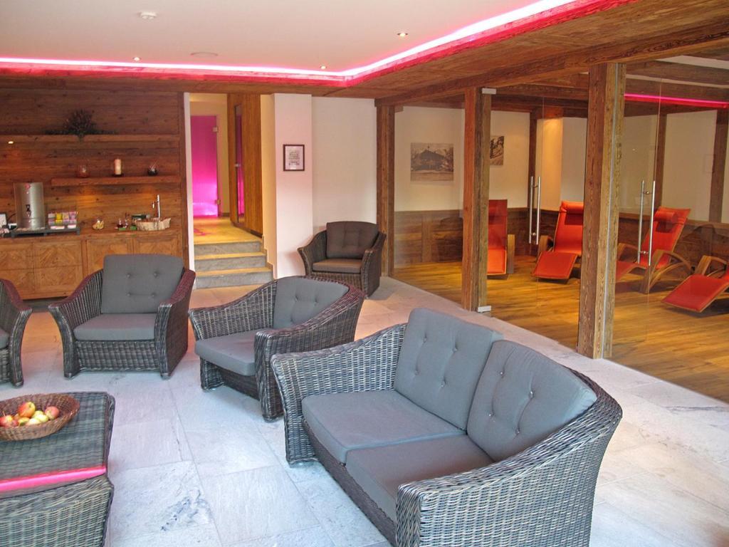 Hotel Hubertus Mit Erlebnislandgasthof Reitherwirt 基茨比厄尔 外观 照片