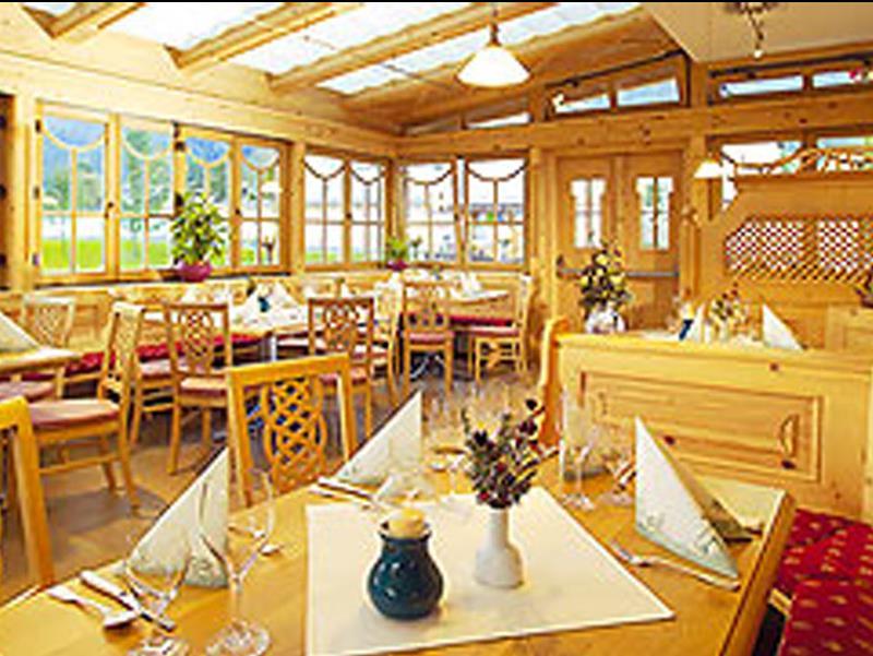 Hotel Hubertus Mit Erlebnislandgasthof Reitherwirt 基茨比厄尔 外观 照片